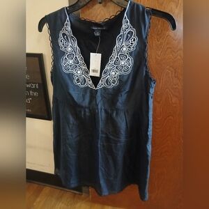 NWT/ BANANA REPUBLIC black embroidered mini dress